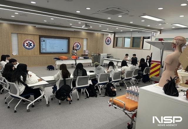 NSP통신-전북교육청이 일반계고등학생들의 소질과 적성·진로에 맞는 다양한 학습 기회 보장을 위해 2025년 학교 밖 교육 여름방학 강좌(창의적체험활동)를 운영한다. (사진 = 전북교육청)