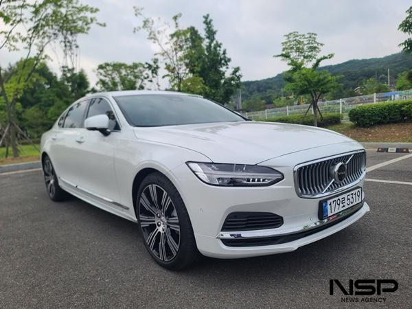 NSP통신-볼보 S90 T8 PHEV(Plug-in Hybrid) 모델 (사진 = NSP통신)