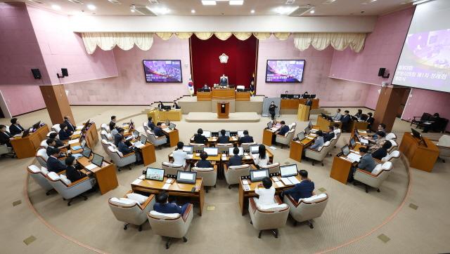 NSP통신-안양시의회 제303회 정례회 제1차 본회의 모습. (사진 = 안양시의회)