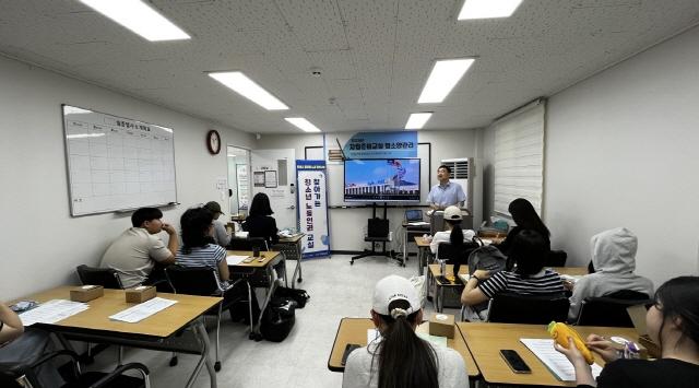 NSP통신-11일 안성시학교밖청소년지원센터에서 학교 밖 청소년을 대상으로 2025년 찾아가는 청소년 노동인권 교실을 운영했다. (사진 = 안성시)