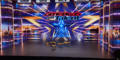 [NSP PHOTO]현대차 보스턴다이나믹스 사족보행 로봇 스팟 아메리카 갓 탤런트무대서 군무 선봬