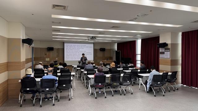 NSP통신-웰다잉 문화조성사업 교육 프로그램이 진행되고 있는 모습. (사진 = 화성시)