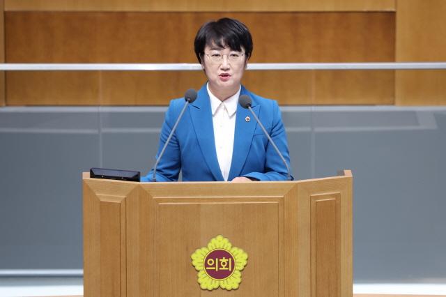 NSP통신-고은정 경기도의원의 도정질문 모습. (사진 = 경기도의회)