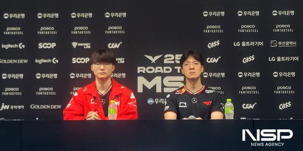 NSP통신-페이커 선수와 김정균 감독이 기자들과 질의응답을 하고 있다. (사진 = 이복현 기자)