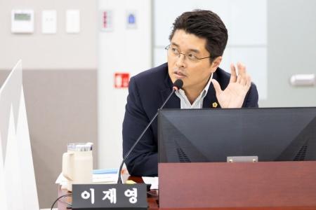 NSP통신-질의하는 이재영 경기도의원. (사진 = 이재영 의원실)