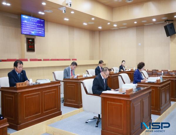 NSP통신-청송군의회는 지난 13일 제3차 본회의를 끝으로 11일부터 진행된 제282회 정례회 회기 일정을 모두 마무리했다. (사진 = 청송군의회)