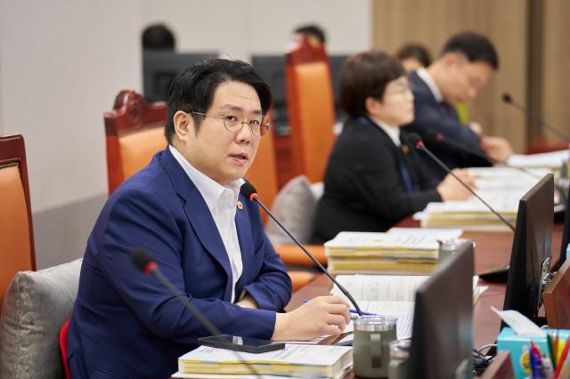 NSP통신-김현석 경기도의원의 발언 모습. (사진 = 경기도의회)