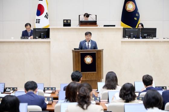 NSP통신-제안 설명하는 임현수 용인시의원. (사진 = 용인특례시의회)