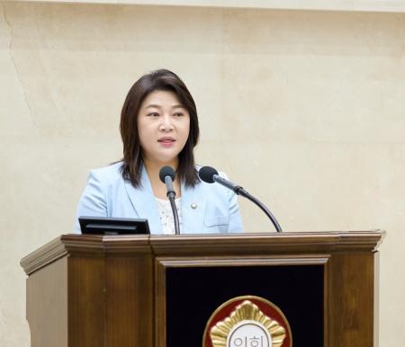 NSP통신-5분 자유발언하는 박희정 용인시의원. (사진 = 박희정 의원실)