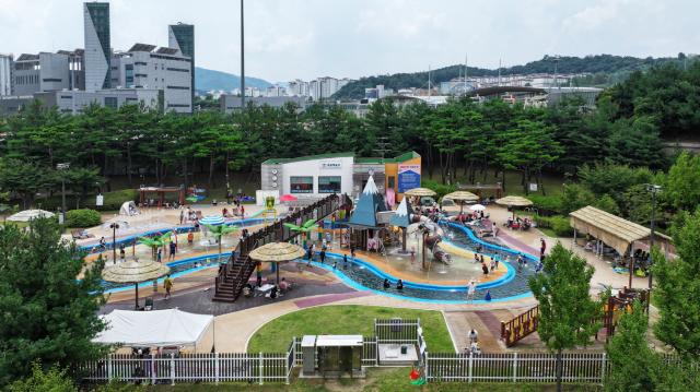 NSP통신-성남시 분당구 삼평동 화랑공원 내 물놀이장. (사진 = 성남시)