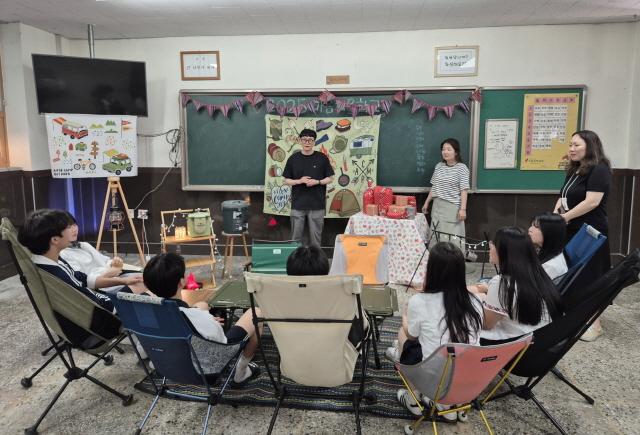 NSP통신-안산시 자살예방센터가 마음채움학교 프로그램을 진행하고 있다. (사진 = 안산시)