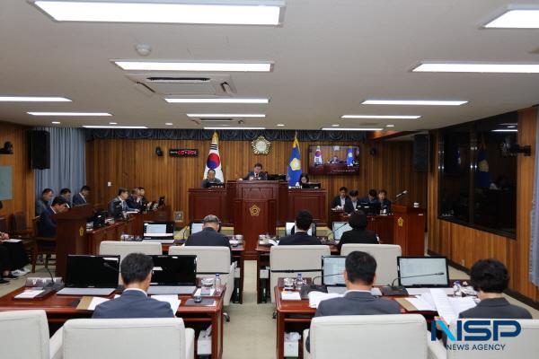 NSP통신-울진군의회는 20일 11일간의 제285회 제1차 정례회 일정을 마무리하며 2024회계연도 결산 승인의 건, 각종 조례안 등 16건의 의안을 의결했다. (사진 = 울진군의회)