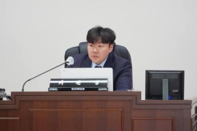 [NSP NEWS Image]최승혁 안성시의원, 우기철 반복되는 ‘싱크홀 사고’ 강력 질타