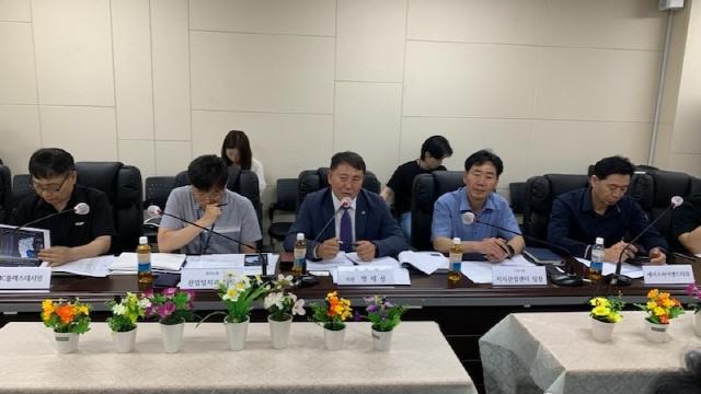 NSP통신-명재성 경기도의회 도시환경위원회 의원이 고양시 삼송테크노밸리 회의실에서 지식산업센터 공실 해소 방안을 모색하기 위한 간담회를 개최했다. (사진 = 경기도의회)