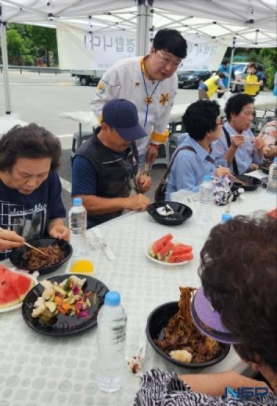 [NSP PHOTO]한국외식조리협회 태백 찾아 재능기부 봉사 전개