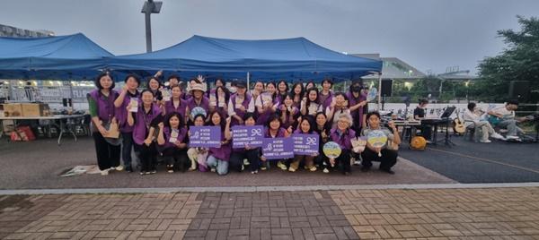 NSP통신-시민이 주도하는 반성매매 캠페인 야당역 앞에서 따뜻한 연대 물결 기념사진 (사진 = 파주시)