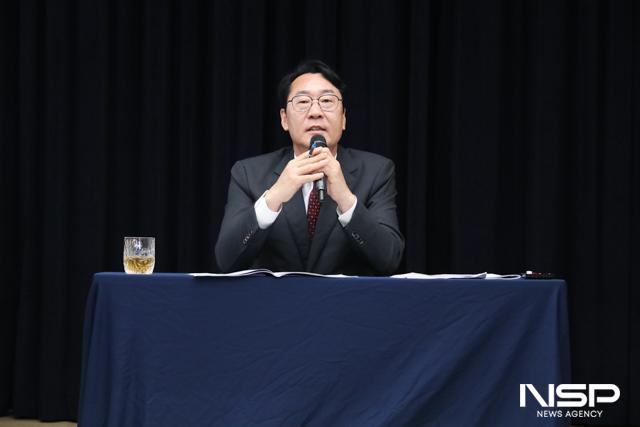 NSP통신-1일 정명근 화성시장이 25조원 투자유치 달성 방안을 설명하고 있다. (사진 = 조현철 기자)