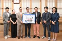 [NSP PHOTO]포항 롯데백화점, 영덕군 찾아 산불이재민 위한 물품 전달