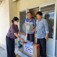 [NSP PHOTO]봉화군 봉화읍, 취약계층에 폭염대비 선풍기 전달