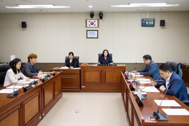 NSP통신-8일 용인특례시의회 의회운영위원회 회의 모습. (사진 = 용인특례시의회)