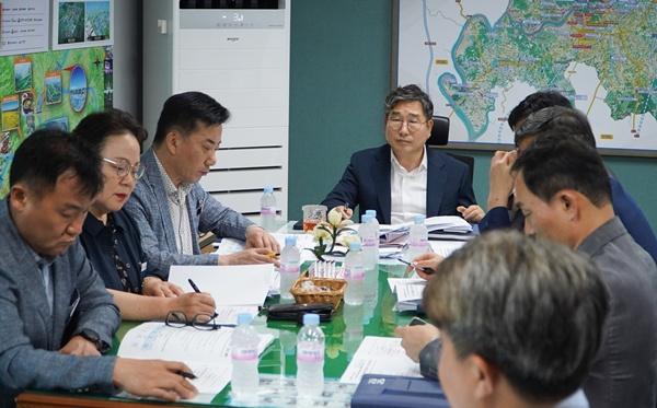 NSP통신-나주시가 최근 개최한 민생회복 소비쿠폰 전담조직 1차 운영 회의. (사진 = 나주시)