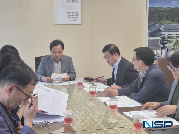 NSP통신-오상철 상주부시장은 지난 8일 내년도 지역균형발전특별회계 시도자율편성사업과 시도 전환사업 관련 국도비 지원 건의를 위해 경북도청을 방문했다. (사진 = 상주시)