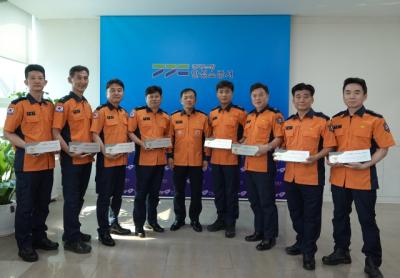 [NSP NEWS Image]안성소방서 30년 이상 장기근속 소방공무원 8명에 도지사 공로패 수여