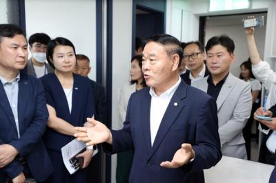 [NSP PHOTO]수원시의회 새빛청년존 2호 청년 성장 발판되길