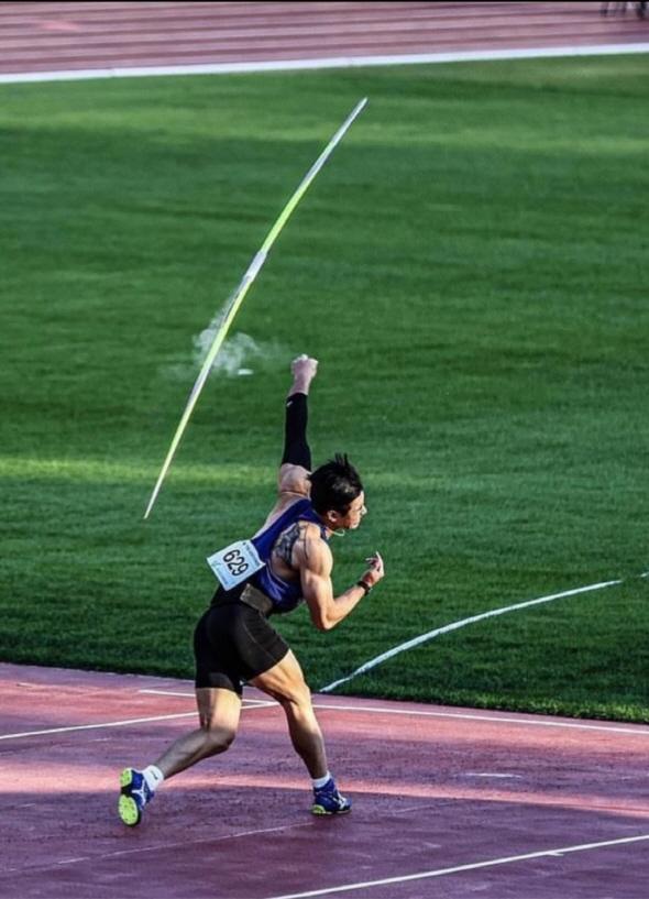 NSP통신-창던지기 국내 랭킹 1위인 남태풍 선수는 전북 익산에서 열린 2025 전국육상경기대회에서 은메달을 획득했다. (사진 = 예천군)