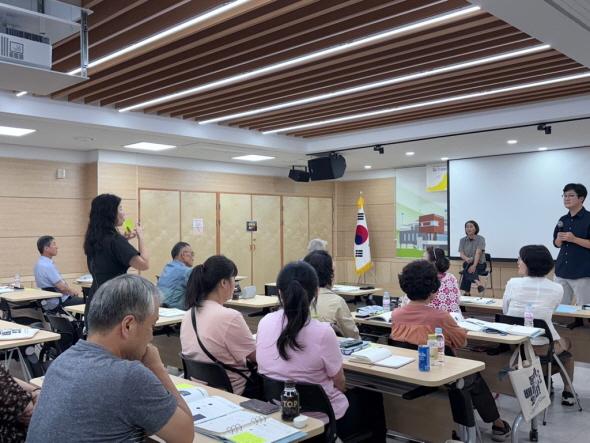 NSP통신-아이디어가 현실이 될 수 있다는 희망 예천 문화기획학교 주민 상상력 자극, 마을공동체, 생활예술로 지역문화 경험에서 배우는 키워드 강의, 후속 프로그램을 통해 실현 기회 제공 (사진 = 예천군)