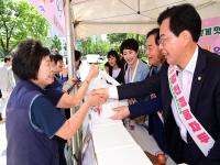 [NSP PHOTO]김천시, 국회찾아 자두 홍보·판촉행사 가져