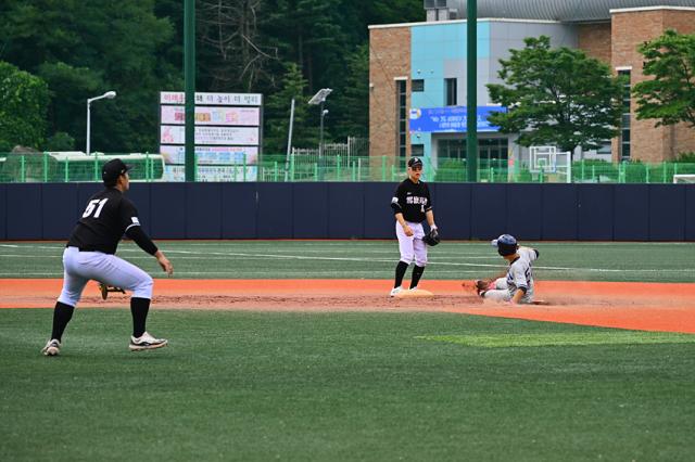 NSP통신-하계 전지훈련 중 설악고등학교 경기 모습. (사진 = 속초시)
