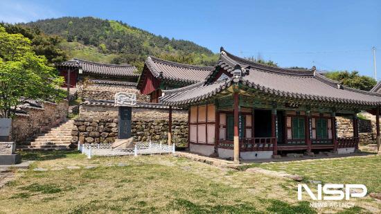 NSP통신-김시식지 내 영모재와 인호사 (사진 = 광양시청)
