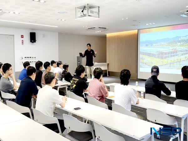 NSP통신-영남이공대학교는 지난 23일 대동모빌리티를 방문해 지역산업 맞춤형 취업 지원을 위한 로컬링크(Local Link) 프로그램을 진행했다. (사진 = 영남이공대학교)