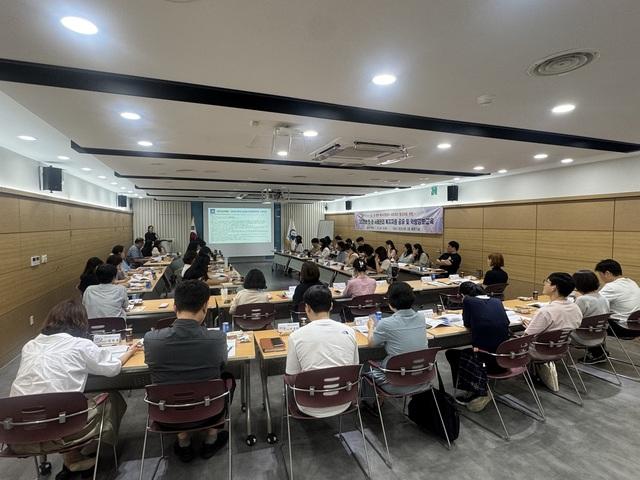 NSP통신-23일 열린 2025년 민·관 사례관리 복지자원 공유 및 역량강화교육 모습. (사진 = 오산시)