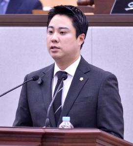 NSP통신-여수시의회 이석주 의원 (사진 = 여수시의회)