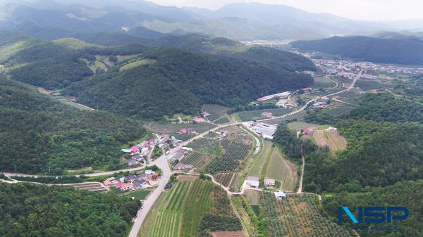 NSP통신-청송군은 농림축산식품부가 시행하는 2025년 과실전문생산단지 기반조성 공모사업에 현서면 화목1리, 화목2리 2개 지구가 선정돼 2년간 총사업비 28억 원을 확보했다고 밝혔다. (사진 = 청송군)