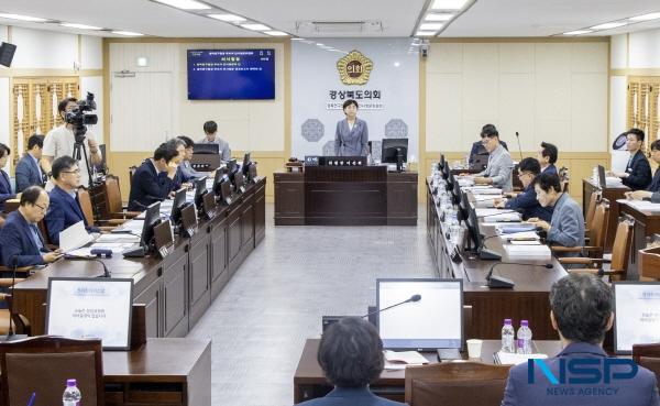 NSP통신-경상북도의회 경북연구원장 후보자 인사청문위원회는 지난 28일 유철균 경북연구원장 후보자에 대한 인사청문회를 열어 직무수행 능력, 경영철학, 도덕성을 면밀히 검증했다. (사진 = 경상북도의회)