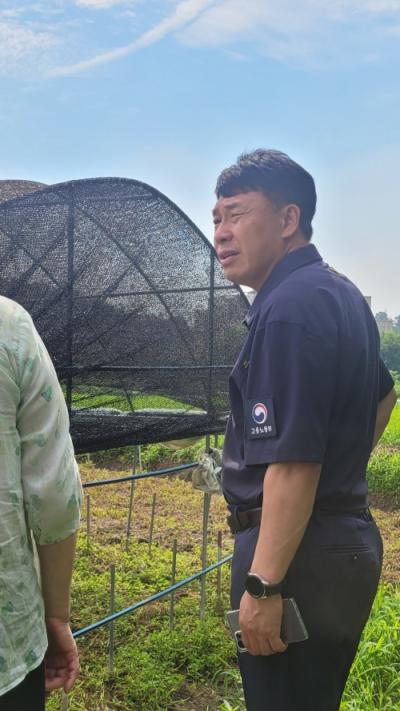 [NSP PHOTO]고용부 안산지청 외국인근로자 농가 방문해 현장 지도점검