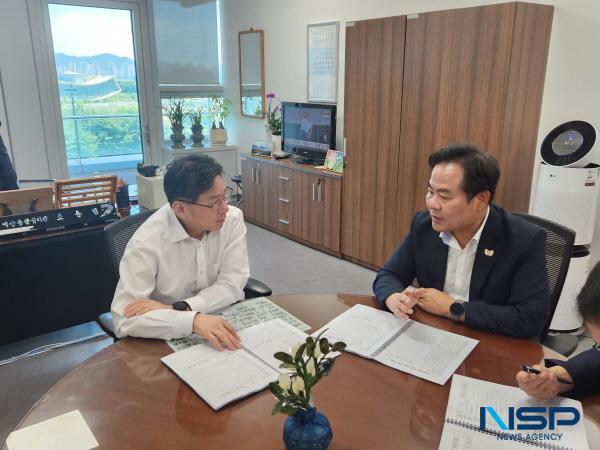 NSP통신-경상북도는 31일 기획재정부 조용범 예산총괄심의관을 비롯한 소관 부처 심의관과 면담하고 2026년도 주요 현안 사업에 관해 설명하며 정부 예산안 반영을 강력히 요청했다. (사진 = 경상북도)