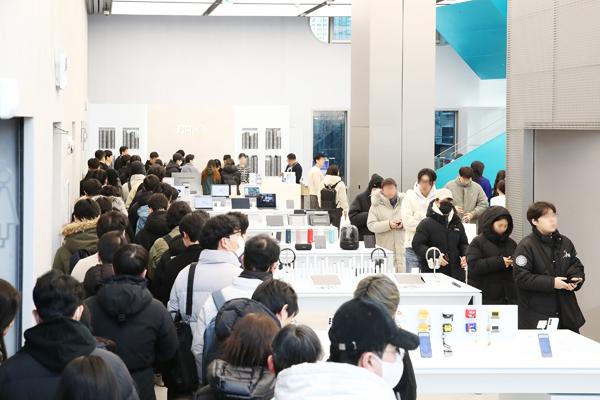 [NSP PHOTO]갤럭시 S25 시리즈, 최단기간 300만대 판매 돌파