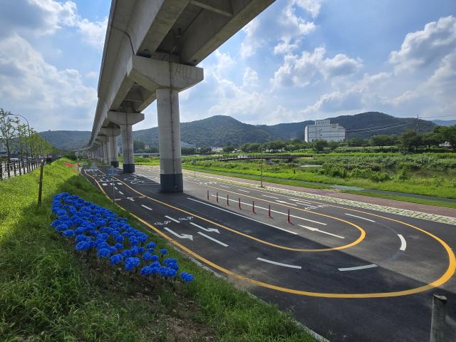 NSP통신-경안천변 자전거 연습장. (사진 = 용인특례시)