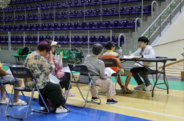 NSP통신-11일 용인실내체육관에서 장애인과 함께하는 안전동행 프로젝트가 진행되고 있다. (사진 = 용인도시공사)