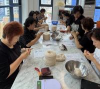 [NSP PHOTO]광명7동, 손끝으로 짓는 여름 쉼터 운영