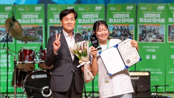 NSP통신-제29회 대한민국청소년연극제에서 용인특례시 흥덕고등학교가 단체 은상을 수상했다. (사진 = 경기도)