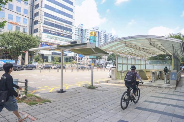 NSP통신-철산역 2번출구 모습. (사진 = 광명시)