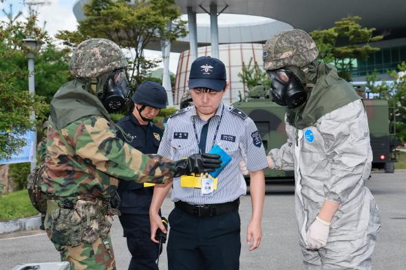NSP통신-예천군 2025년 을지연습 실제훈련 실시, 민·관·군·경·소방 150여 명 참여, 드론 테러 상황 가정한 전시대비훈련 (사진 = 예천군)