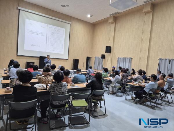 NSP통신-청도군은 지난 20일 유천극장에서 유호리, 내호리 주민 70여 명이 참석한 가운데 유천문화마을 일대에서 추진되는 유천문화마을 명품먹거리 조성사업의 주민 설명회를 개최했다. (사진 = 청도군)