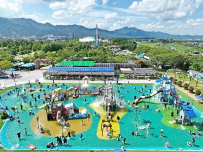 [NSP PHOTO]곡성군 섬진강기차마을 어린이 물놀이장 가족 단위 피서지로 자리매김
