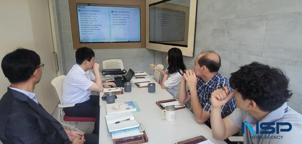 NSP통신-경상북도교육청은 지난 26일 본청 스마트오피스에서 강원특별자치도교육청과 함께 학교 행정업무 경감 정책협의회를 개최했다. (사진 = 경상북도교육청)